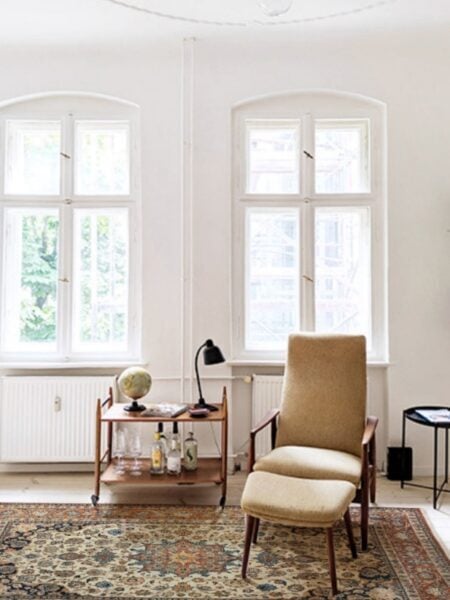 Fine Persian Isfahan hover