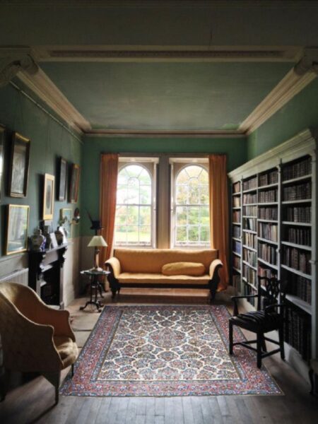 Persian Sarouk hover